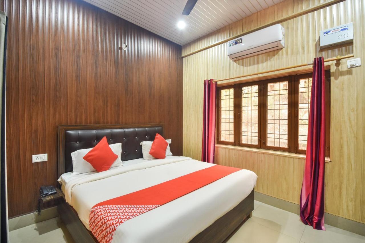 Oyo Flagship Yuvraj Inn Rājpur Kültér fotó