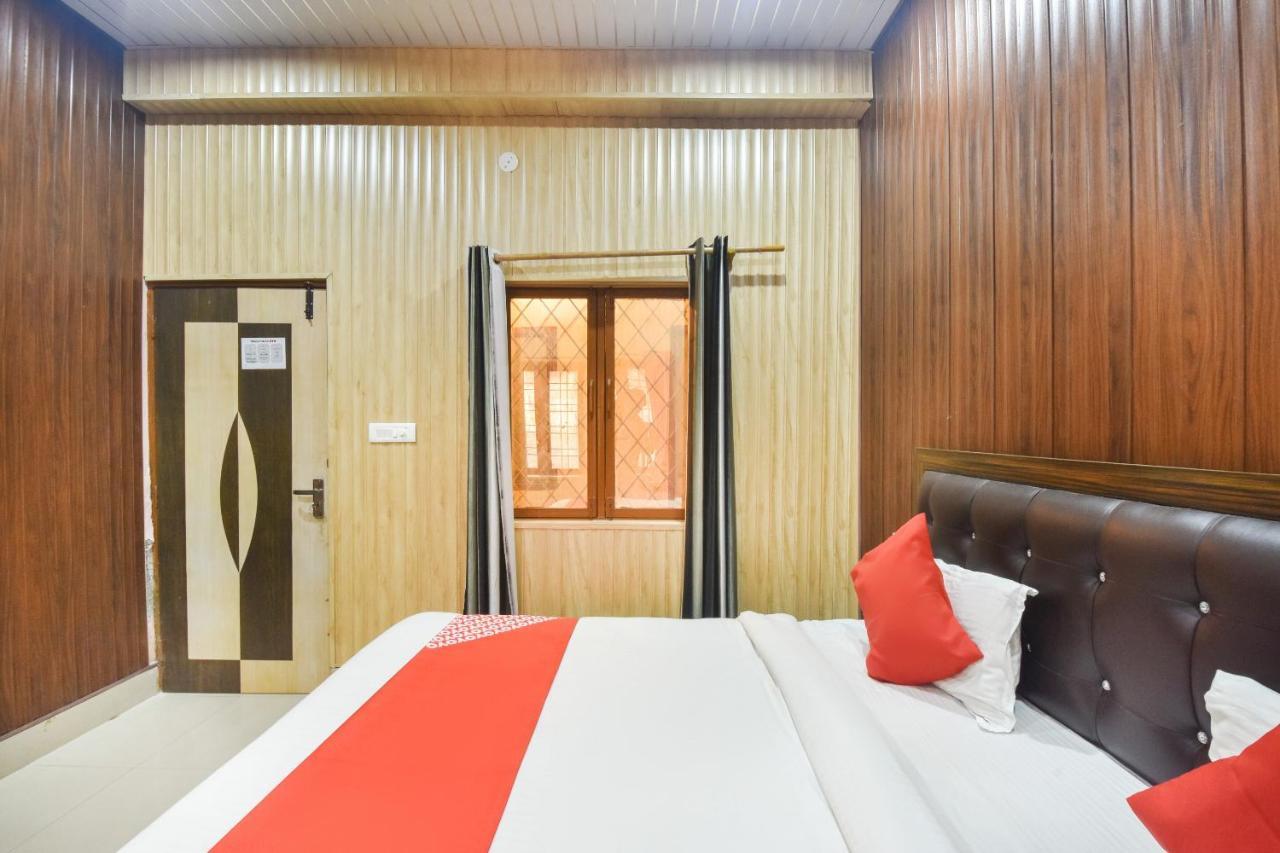 Oyo Flagship Yuvraj Inn Rājpur Kültér fotó