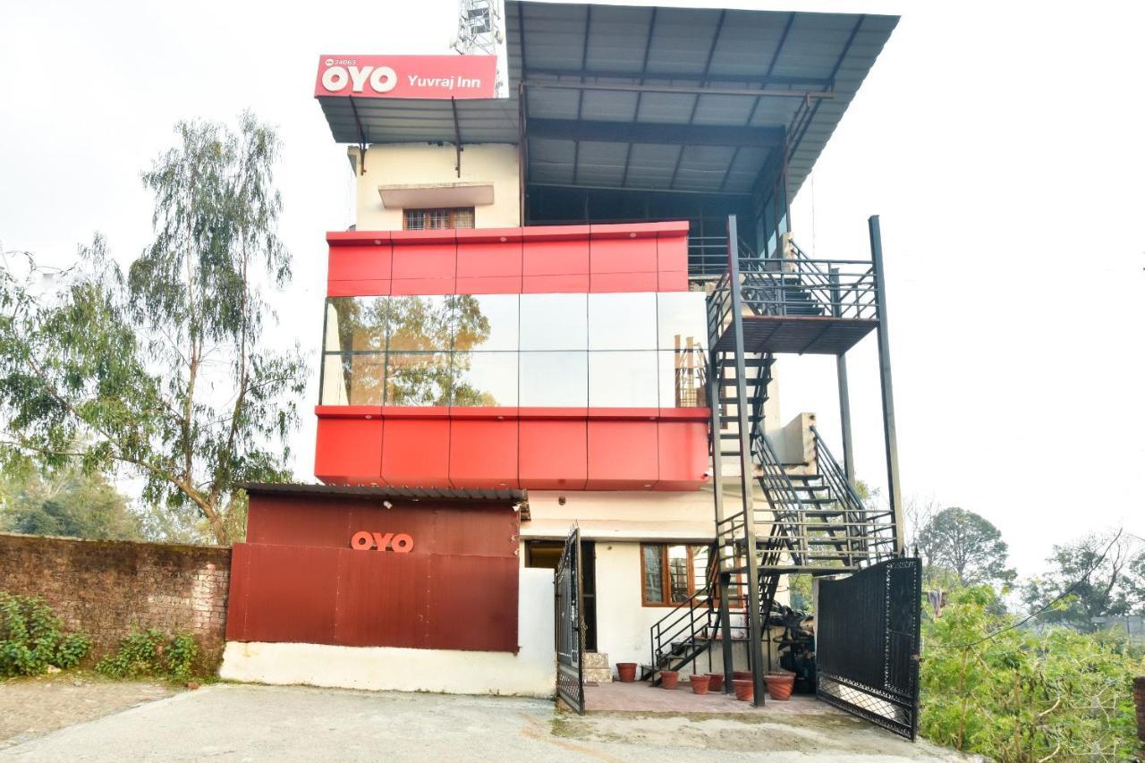 Oyo Flagship Yuvraj Inn Rājpur Kültér fotó